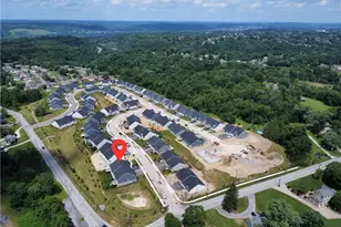 207 Mary Ln, Robinson Twp, PA 15108 - Photo 3