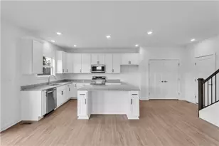 315 William Dr, Pittsburgh, PA 15239 - Photo 21