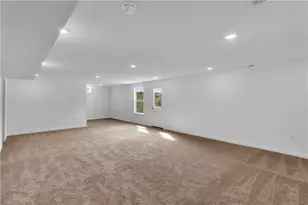 315 William Dr, Pittsburgh, PA 15239 - Photo 5