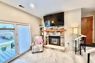 1813 Kenzie Dr, Robinson Twp, PA 15205 - Photo 7
