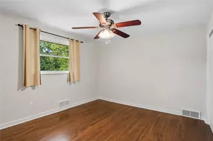 424 Amherst Ave, Moon/Crescent Twp, PA 15108 - Photo 7