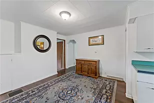 28 Peterson St, Avella, PA 15312 - Photo 5