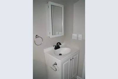 9 E Gaskill Ave, Jeannette, PA 15644 - Photo 19