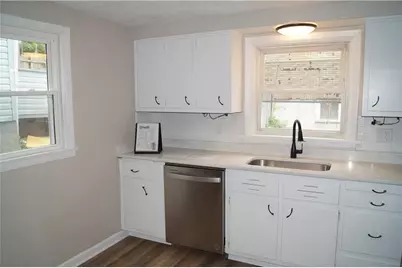 9 E Gaskill Ave, Jeannette, PA 15644 - Photo 11