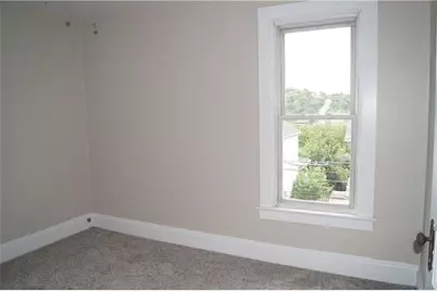 9 E Gaskill Ave, Jeannette, PA 15644 - Photo 17