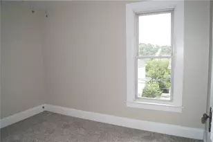 9 E Gaskill Ave, Jeannette, PA 15644 - Photo 17