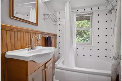 827 Florence Ave, Pittsburgh, PA 15202 - Photo 25