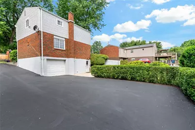 212 Mardi Gras Dr, Pittsburgh, PA 15239 - Photo 27