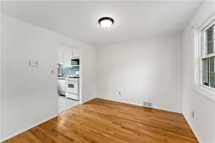 212 Mardi Gras Dr, Pittsburgh, PA 15239 - Photo 11