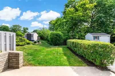 212 Mardi Gras Dr, Pittsburgh, PA 15239 - Photo 25