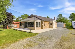 1453 Pitt St, Jennerstown Boro, PA 15547 - Photo 3