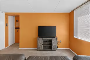 1150 Bower Hill, Pittsburgh, PA 15243 - Photo 9