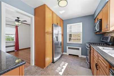 919 Tropical Ave, Beechview, PA 15216 - Photo 15