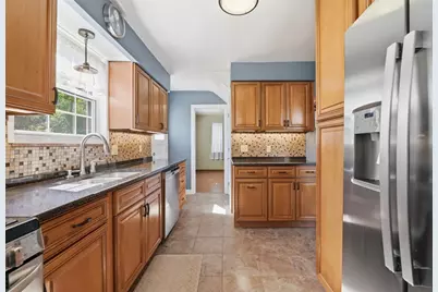 919 Tropical Ave, Beechview, PA 15216 - Photo 17