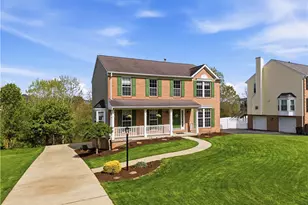 2225 Watchfield Dr, South Park, PA 15129 - Photo 3