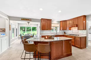 310 Satinwood Ln, Hempfield Township, PA 15601 - Photo 9