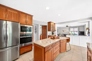 310 Satinwood Ln, Hempfield Township, PA 15601 - Photo 13