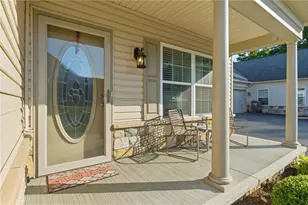 1101 Carriage Ln, Clinton Township, PA 16056 - Photo 9