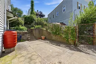 70 Holt St, Pittsburgh, PA 15203 - Photo 27