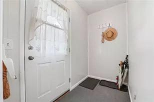 381 Sugarcreek Dr, Sugarcreek Boro, PA 16323 - Photo 21