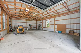 381 Sugarcreek Dr, Sugarcreek Boro, PA 16323 - Photo 31