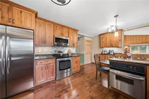 215 Shelby Dr, Hempfield Township, PA 15601 - Photo 13