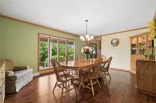 215 Shelby Dr, Hempfield Township, PA 15601 - Photo 9