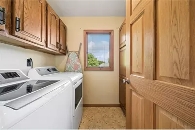 215 Shelby Drive, Hempfield Township, PA 15601 - Photo 19
