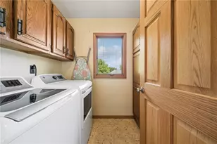 215 Shelby Dr, Hempfield Township, PA 15601 - Photo 19