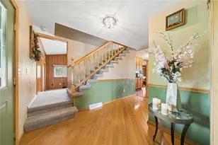 215 Shelby Dr, Hempfield Township, PA 15601 - Photo 3