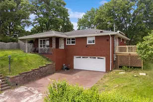 30 Clay Pike, North Huntingdon, PA 15642 - Photo 1