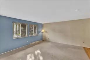 721 Pine Valley Dr, Pittsburgh, PA 15239 - Photo 7