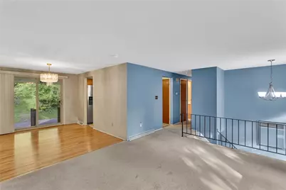 721 Pine Valley Drive, Pittsburgh, PA 15239 - Photo 9