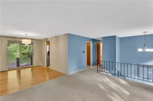 721 Pine Valley Dr, Pittsburgh, PA 15239 - Photo 9