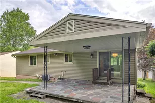 721 Pine Valley Dr, Pittsburgh, PA 15239 - Photo 25