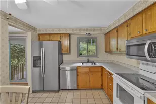 721 Pine Valley Dr, Pittsburgh, PA 15239 - Photo 11