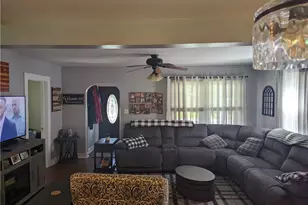 254 Fairmont Dr, Hermitage, PA 16148 - Photo 5