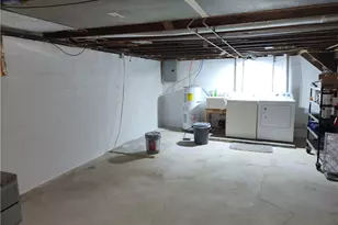 254 Fairmont Dr, Hermitage, PA 16148 - Photo 23