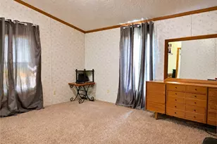325 N Chestnut St, Butler, PA 16001 - Photo 15