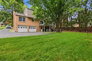 2060 Aldergrove Dr, Pittsburgh, PA 15101 - Photo 41