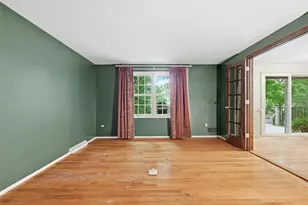 2060 Aldergrove Dr, Pittsburgh, PA 15101 - Photo 11