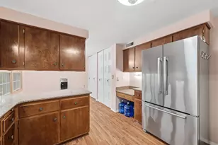 2060 Aldergrove Dr, Pittsburgh, PA 15101 - Photo 19