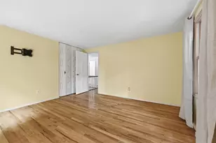 2060 Aldergrove Dr, Pittsburgh, PA 15101 - Photo 33