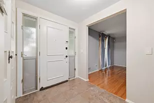 2060 Aldergrove Dr, Pittsburgh, PA 15101 - Photo 3