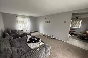 617 Grandview Ave, Clairton, PA 15025 - Photo 5