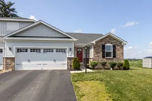 106 Jessica Ct, Chippewa Township, PA 15010 - Photo 3