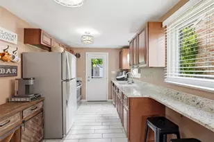 1628 Kiralfy Ave, Beechview, PA 15216 - Photo 7