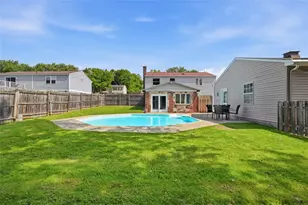 320 Sunridge Dr, Economy, PA 15042 - Photo 33
