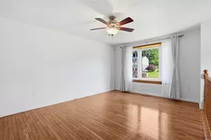 320 Sunridge Dr, Economy, PA 15042 - Photo 7