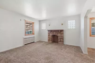 411 Phillips Avenue, Stowe Township, PA 15136 - Photo 5
